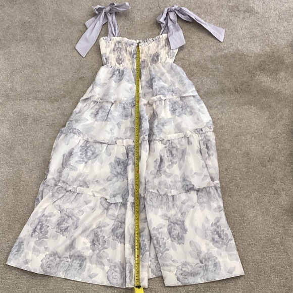 Jacqui E Elegant Cream and Gray Blouse - Picture 3 of 7